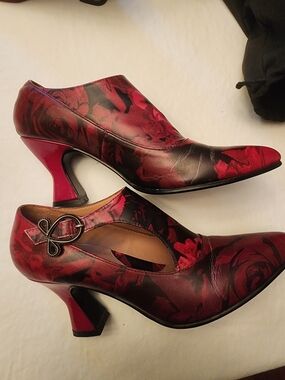 Darla Posers. John Fluevog Red Floral Leather Heels with Buckle Accent